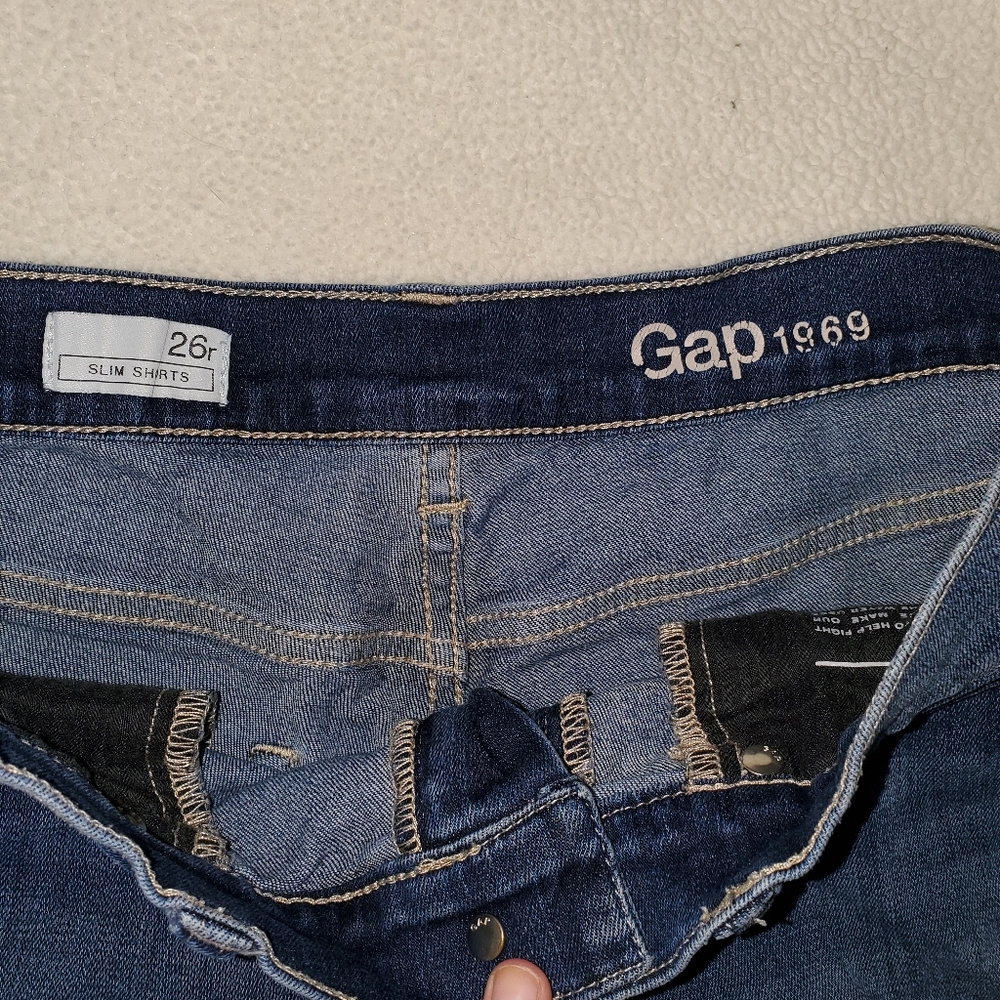 GAP Denim Shorts - Picture 3 of 3